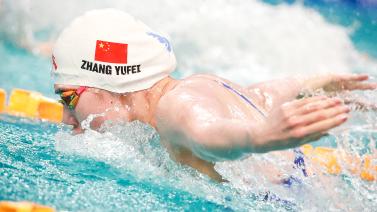 以极强的控 以极强的控